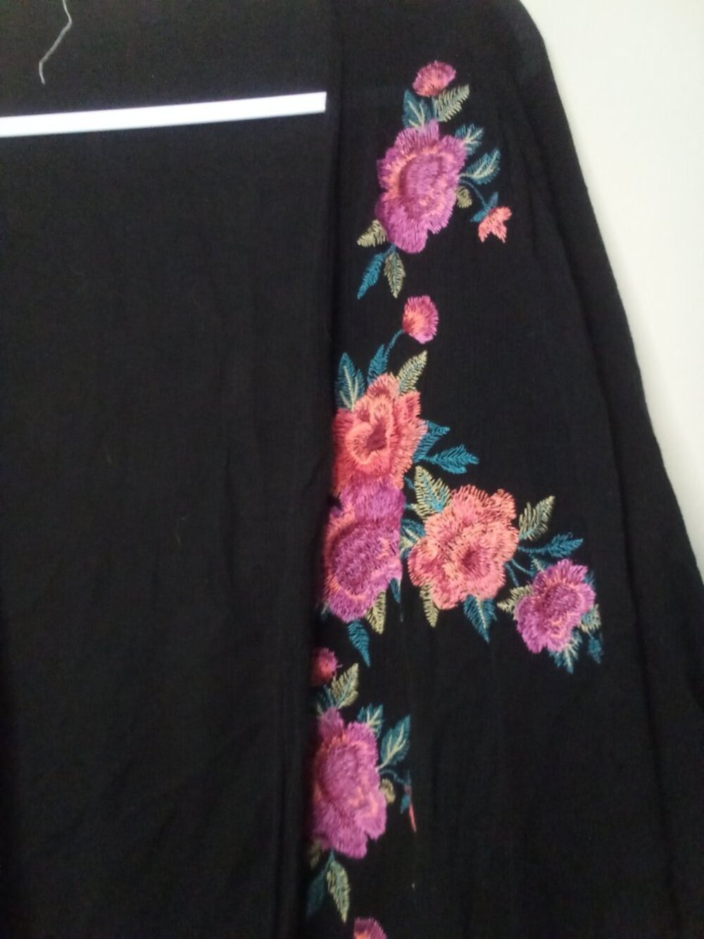Yiayia Ponytail Lightweight Cardigan S M Open Front Embroidery Short Sleeve - Picture 8 of 15